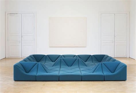 pierre paulin sofa